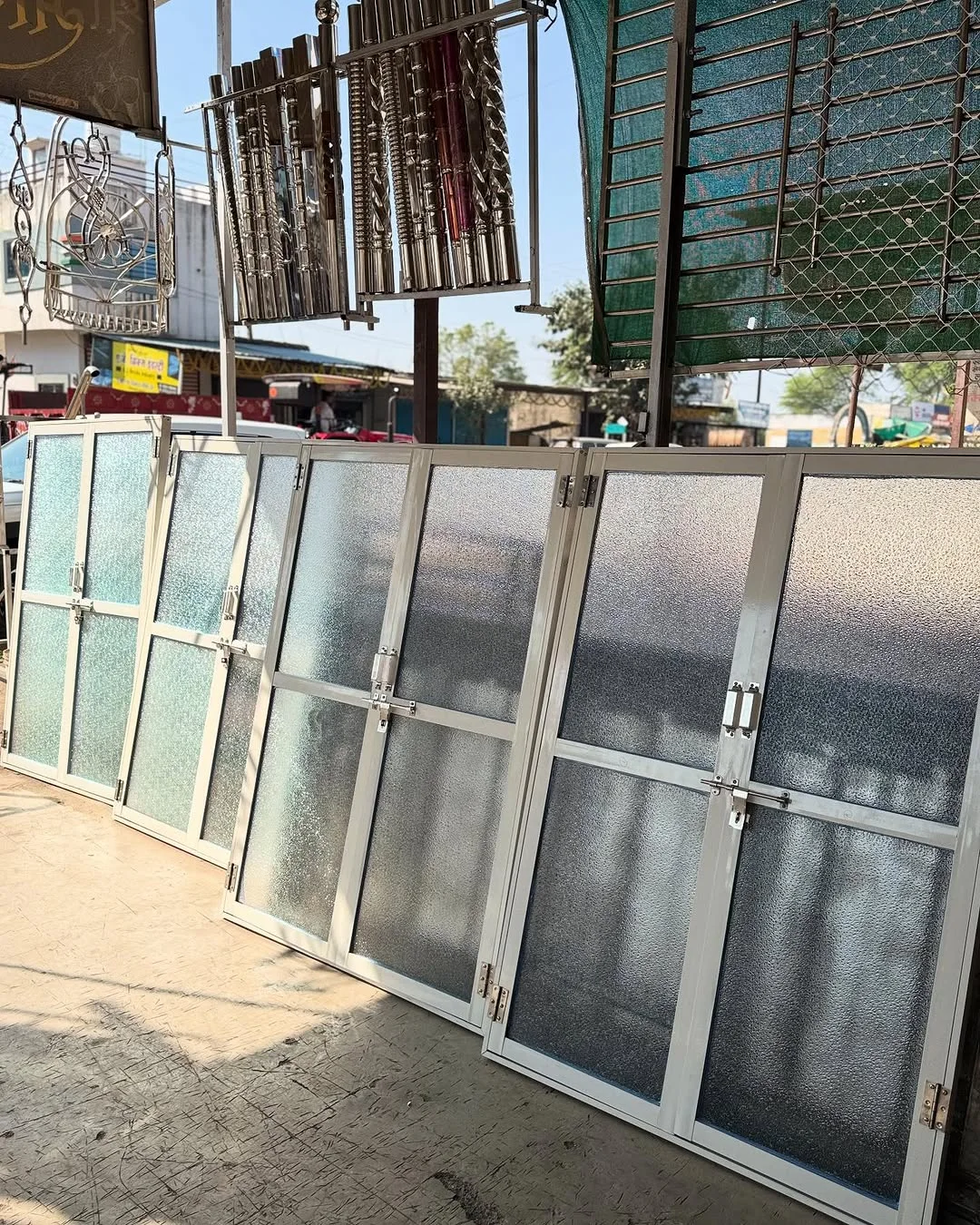 Aluminum with glass work